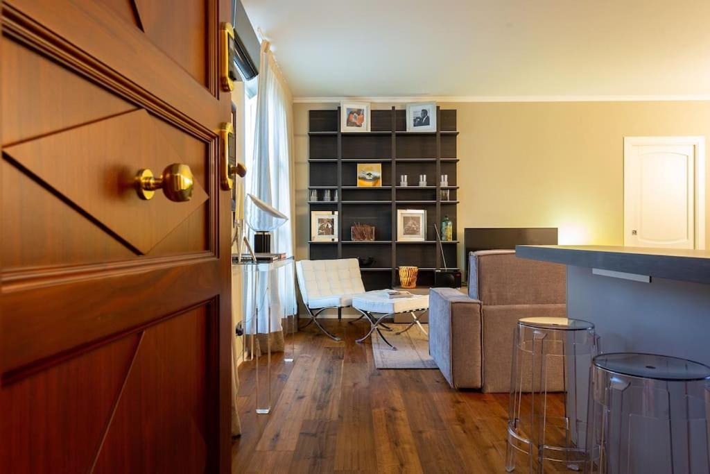 Splendido Appartamento In Piazza San Carlo Turim Exterior foto