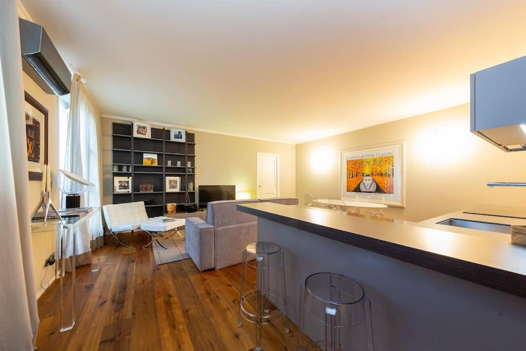 Splendido Appartamento In Piazza San Carlo Turim Exterior foto